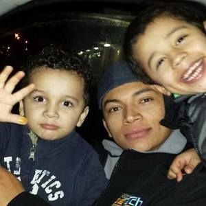 Meet your Posher, Eduardo